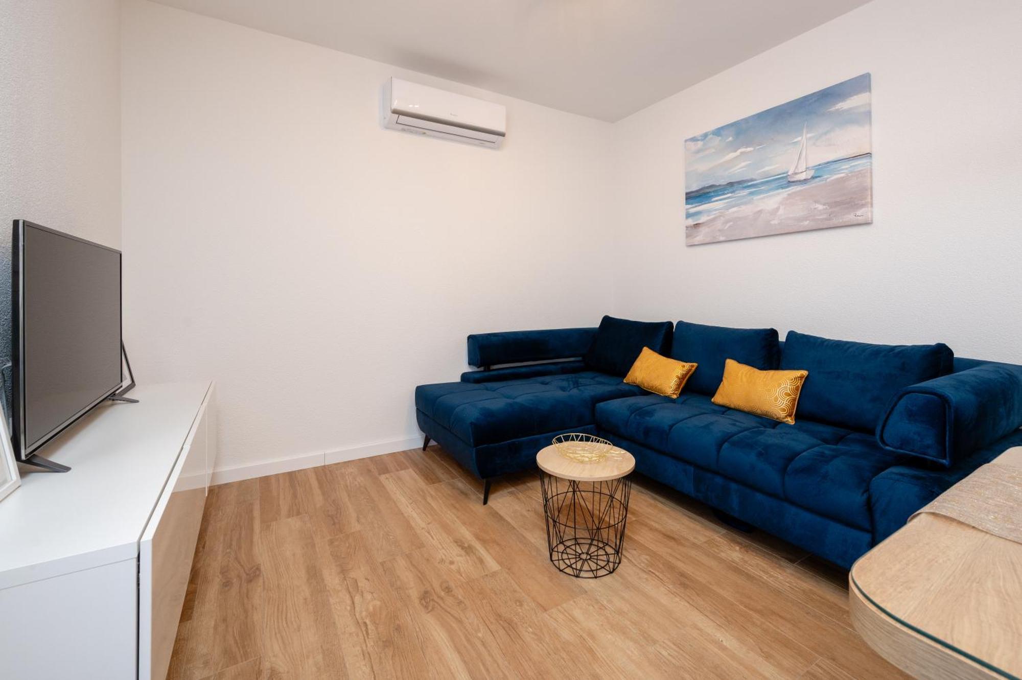 Apartment Ivi Трогир Екстериор снимка